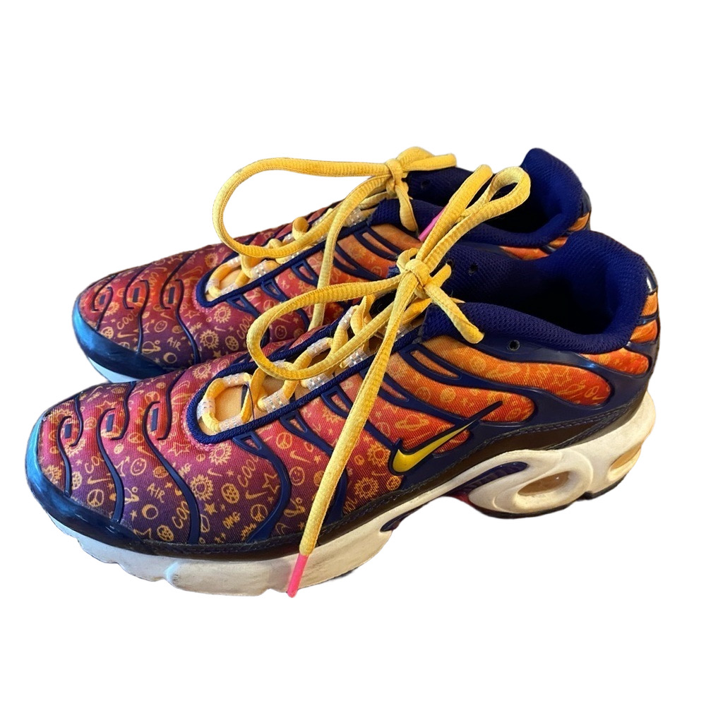Nike Air Max Plus GS "Back To School" Regency Purple Orange 6.5Y / Women's 8